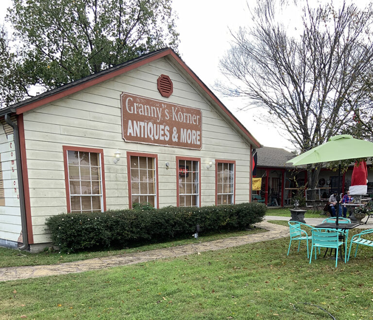Granny's Korner Antiques, Tomball, TX