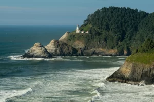 Heceta Lighthouse, Florence, Oregon. Photo by John Webb on Pexels.com.